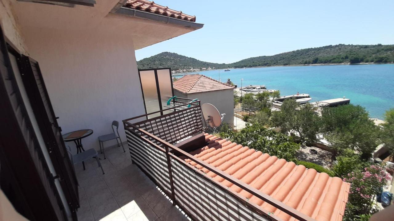 Apartmani Vukovic Kaprije Exterior foto